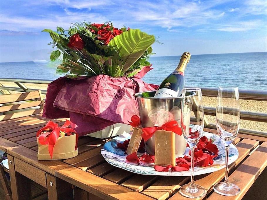 The Luxury Beach Property - Oceanbreeze 샌드게이트 외부 사진